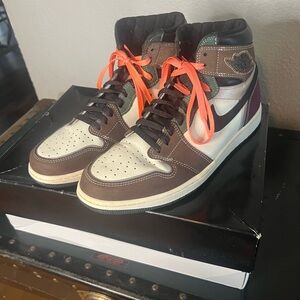 Men's High-Top Sneakers with Orange Laces